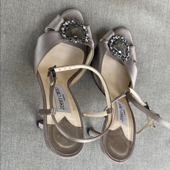 Jimmy Choo Satin Gemstone Open Toe Heels Pewter Champagne size 10, heel 4 1/2 - Picture 13 of 16